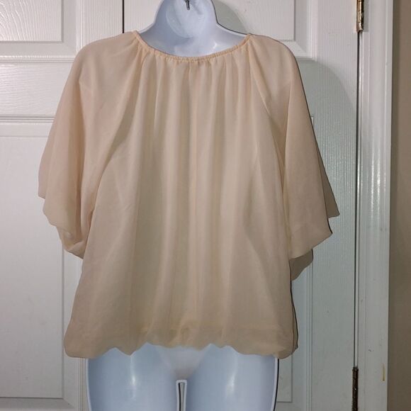 XXI cream crochet balloon bloom style blouse classy night out  party Sz M - Picture 4 of 5